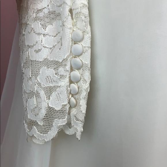 💐 Vintage Lace Union Made Wedding Gown 💐 - Picture 6 of 16